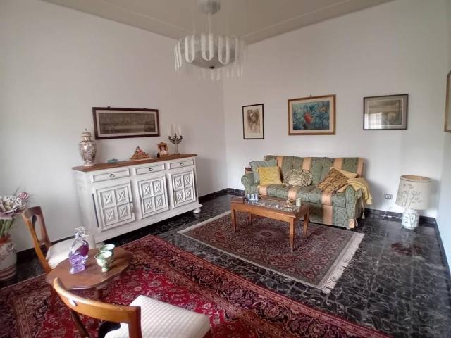 Villa Indipendente in vendita a Montecatini Terme, Pistoia