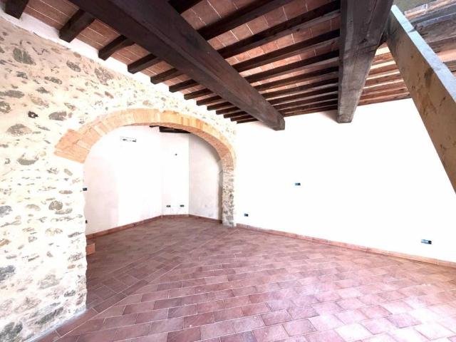 Villa Indipendente in vendita a Montecatini Terme, Toscana