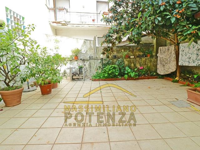 Villa Indipendente in vendita a Gallo, Montecatini Terme