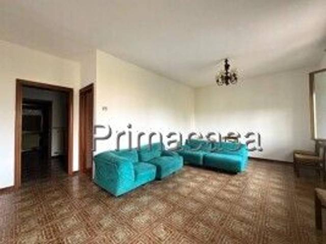 Villa Indipendente in vendita a Montecchia Di Crosara, Veneto