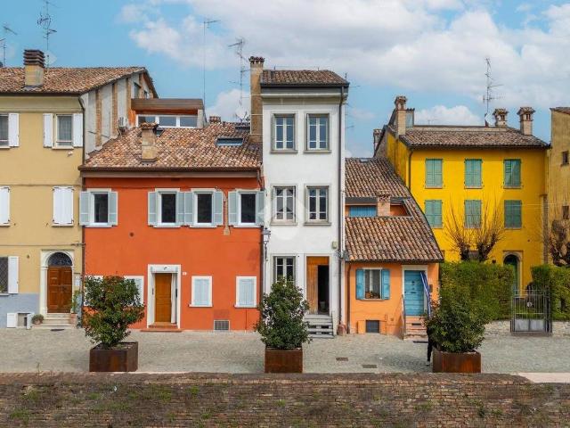 Villa Indipendente in vendita a Val d’Enza, Re