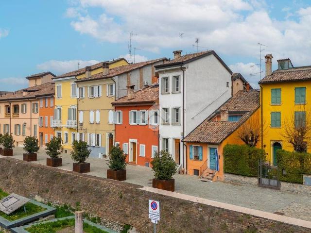 Villa Indipendente in vendita a Val d’Enza, Re