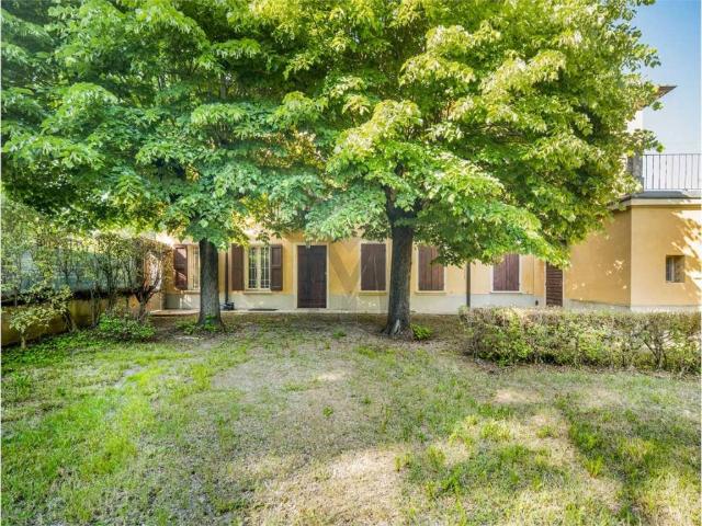 Villa Indipendente in vendita a Val d’Enza, Re