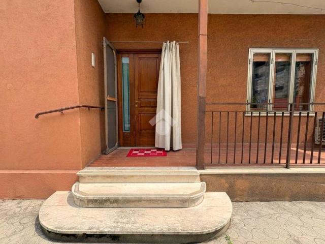 Villa Indipendente in vendita a Alte Ceccato, Montecchio Maggiore