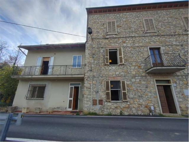 Villa Indipendente in vendita a Montecchio, Umbria