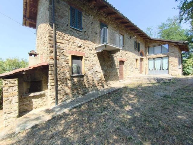 Villa Indipendente in vendita a Piemonte, Alessandria