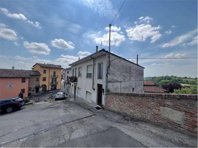 Villa Indipendente in vendita a Piemonte, Asti