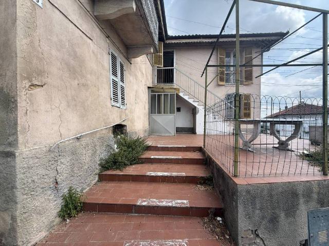 Villa Indipendente in vendita a Piemonte, Asti