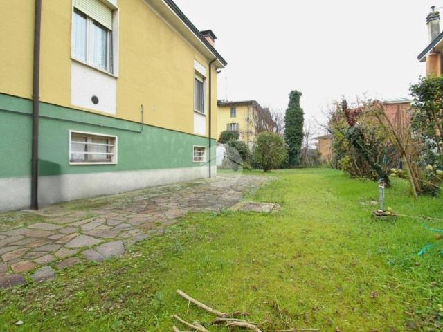 Villa Indipendente in vendita a Montechiarugolo, Reggio Emilia