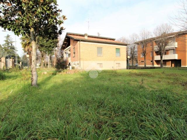 Villa Indipendente in vendita a Montechiarugolo, Reggio Emilia
