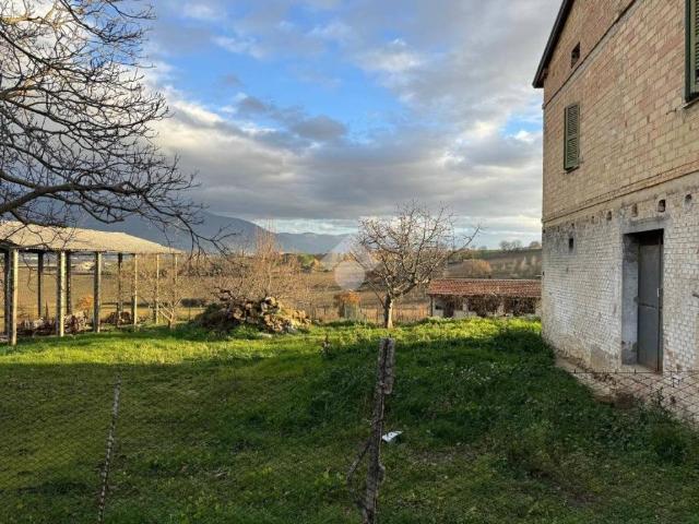 Villa Indipendente in vendita a Montefalco, Umbria