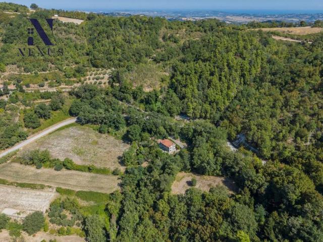 Villa Indipendente in vendita a Fontecorniale, Montefelcino