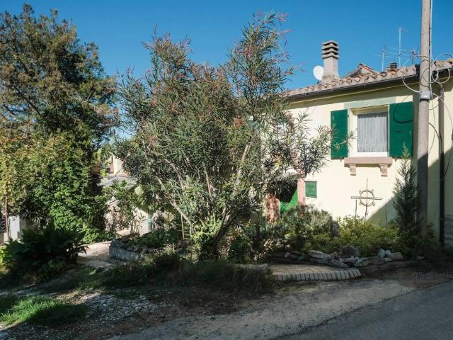 Villa Indipendente in vendita a Montefiore Conca, Reggio Emilia