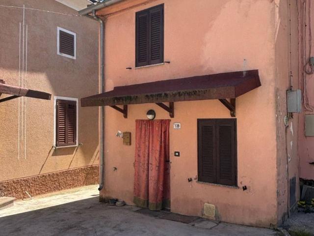 Villa Indipendente in vendita a Montefiore Conca, Reggio Emilia