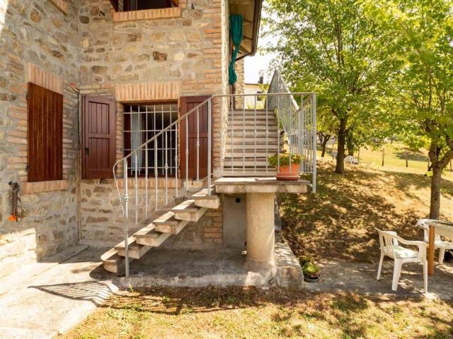 Villa Indipendente in vendita a Unione dei comuni del Distretto Ceramico, Montefiorino