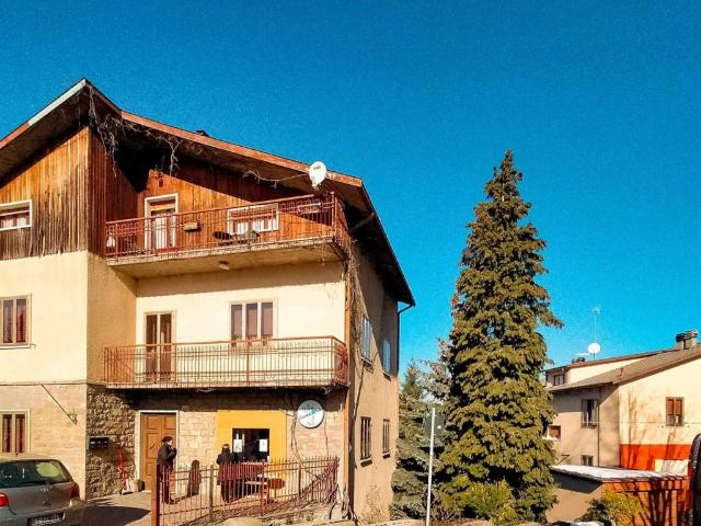Villa Indipendente in vendita a Unione dei comuni del Distretto Ceramico, Montefiorino