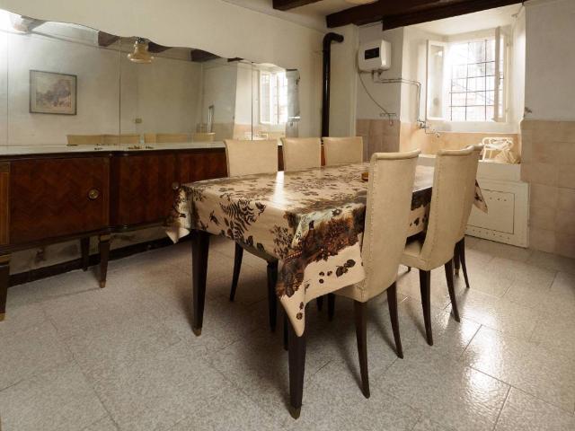 Villa Indipendente in vendita a Unione dei comuni del Distretto Ceramico, Montefiorino
