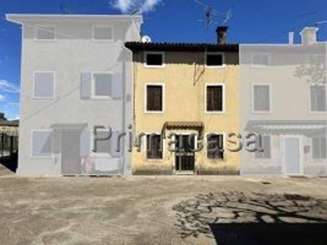 Villa Indipendente in vendita a Monteforte D'alpone, Veneto