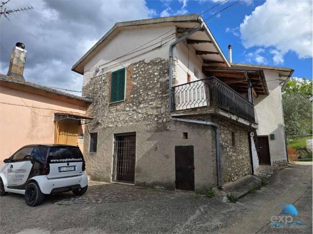 Villa Indipendente in vendita a Terni, Umbria