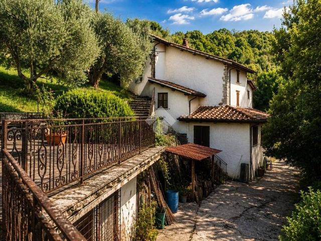 Villa Indipendente in vendita a Montefranco, Umbria