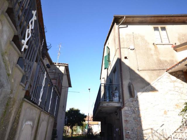 Villa Indipendente in vendita a Montegabbione, Umbria