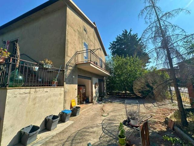 Villa Indipendente in vendita a Montegabbione, Umbria