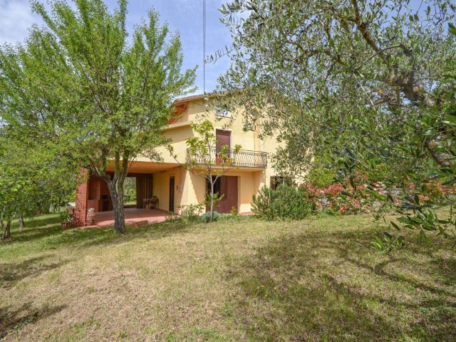 Villa Indipendente in vendita a Montegabbione, Umbria