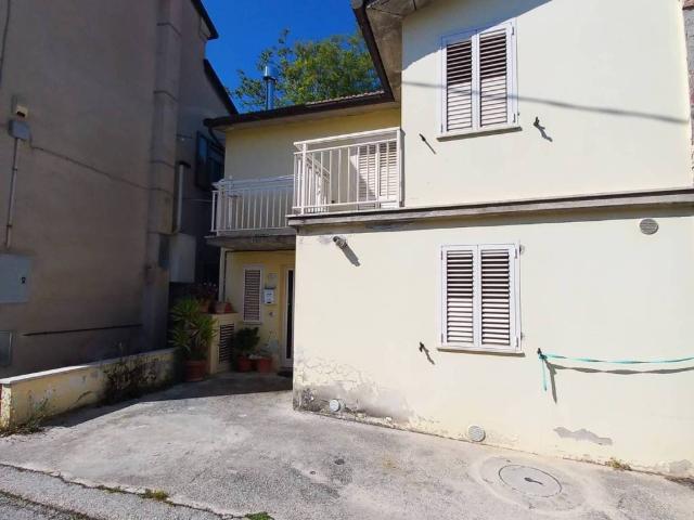 Villa Indipendente in vendita a Marche, Fermo