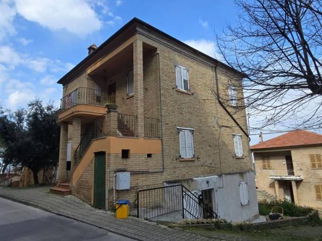 Villa Indipendente in vendita a Marche, Fermo