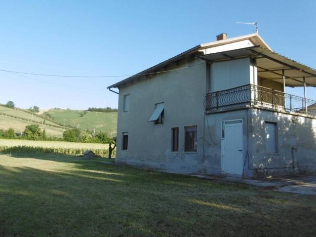 Villa Indipendente in vendita a Molini di Tenna, Fermo