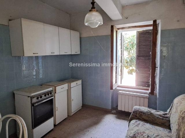 Villa Indipendente in vendita a Montegridolfo, Reggio Emilia