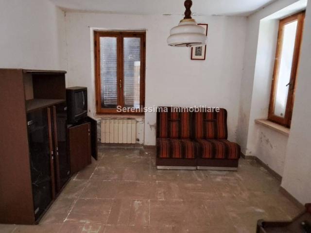 Villa Indipendente in vendita a Montegridolfo, Reggio Emilia