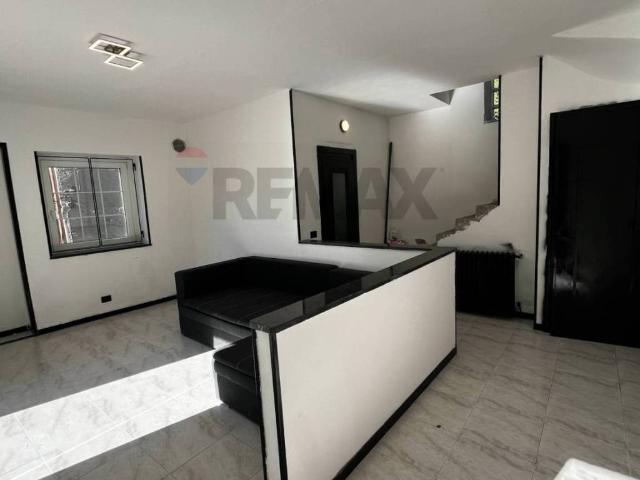 Villa Indipendente in vendita a Comunità Montana Valli del Verbano, Montegrino Valtravaglia