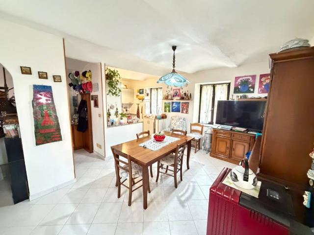Villa Indipendente in vendita a Montegrosso d'Asti, Asti