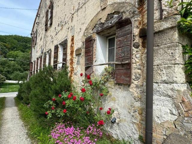 Villa Indipendente in vendita a Turri, Montegrotto Terme