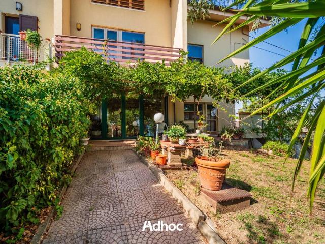 Villa Indipendente in vendita a Ginestreto, Pesaro