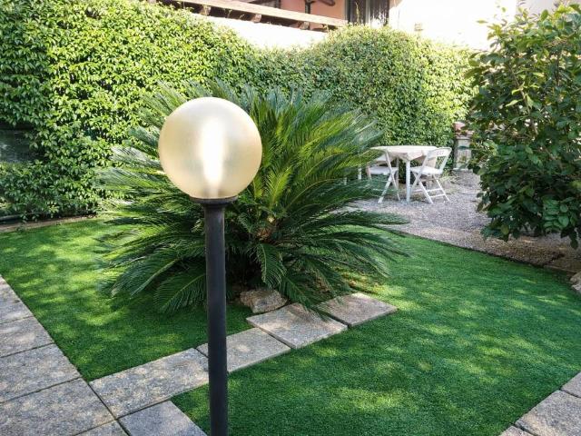 Villa Indipendente in vendita a Vallefoglia, Marche