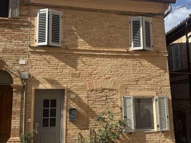 Villa Indipendente in vendita a Monteleone di Fermo, Fermo