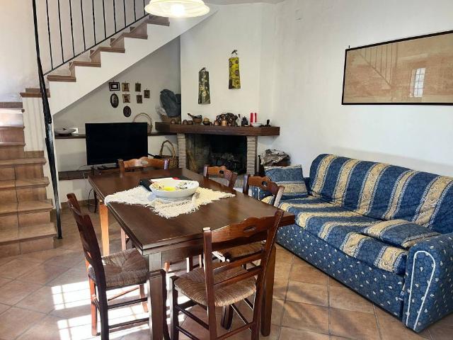 Villa Indipendente in vendita a Monteleone Di Spoleto, Umbria