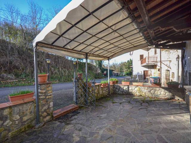Villa Indipendente in vendita a Santa Maria, Monteleone D'orvieto