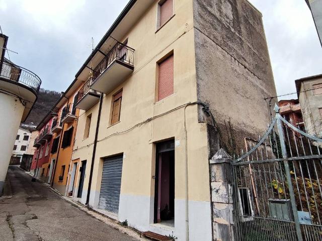 Villa Indipendente in vendita a Montella, Campania
