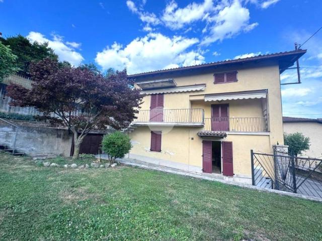 Villa Indipendente in vendita a Montello, Lombardia