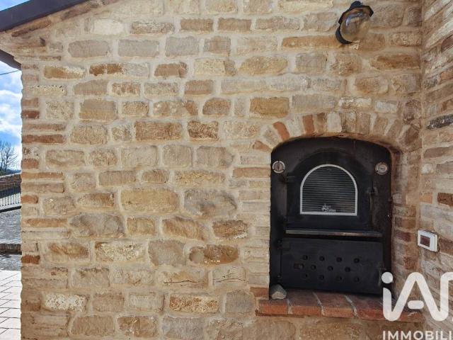 Villa Indipendente in vendita a Sala, Marche
