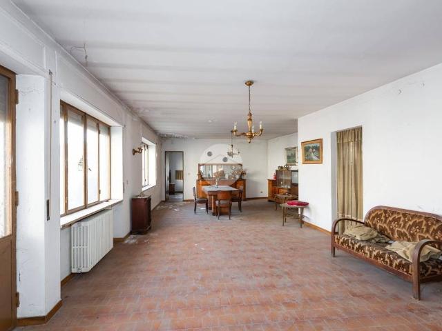 Villa Indipendente in vendita a Piemonte, Asti