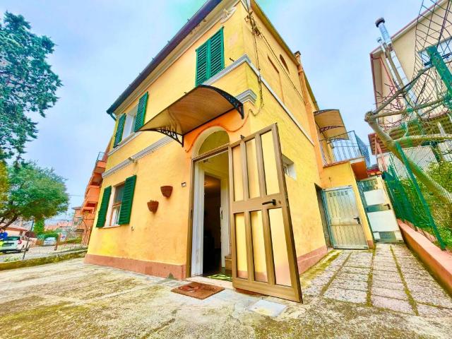 Villa Indipendente in vendita a Marche, Ancona