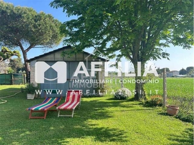 Villa Indipendente in vendita a Alberici, Marche