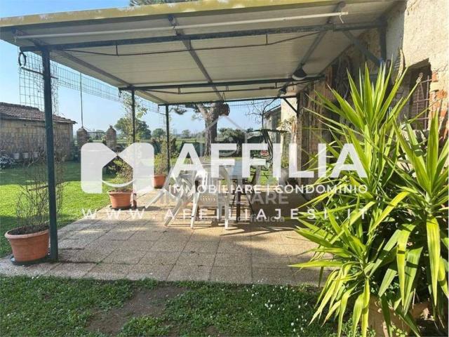 Villa Indipendente in vendita a Alberici, Marche