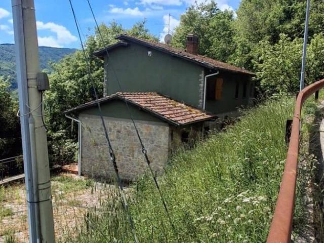 Villa Indipendente in vendita a Montemignaio, Toscana