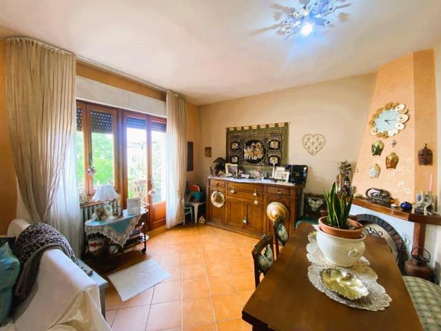 Villa Indipendente in vendita a Montemurlo, Toscana