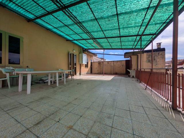 Villa Indipendente in vendita a Montemurlo, Toscana